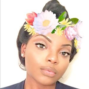 Meet your Posher, Santisha